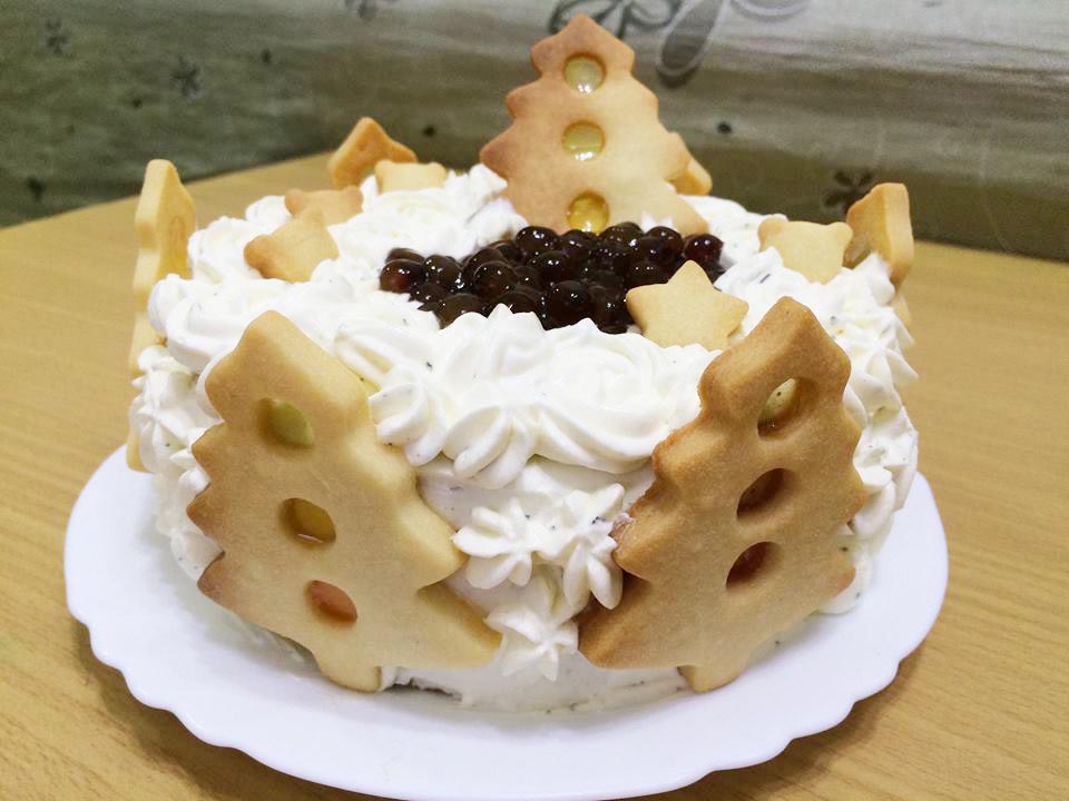 Pearl Sun Moon Lake Milk Tea Cream Cake